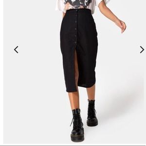 MOTEL Kaisa midi skirt in black